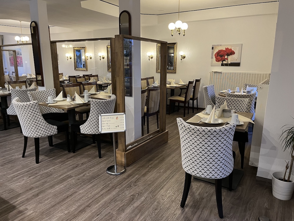 Hotel Rosengarten 33/50