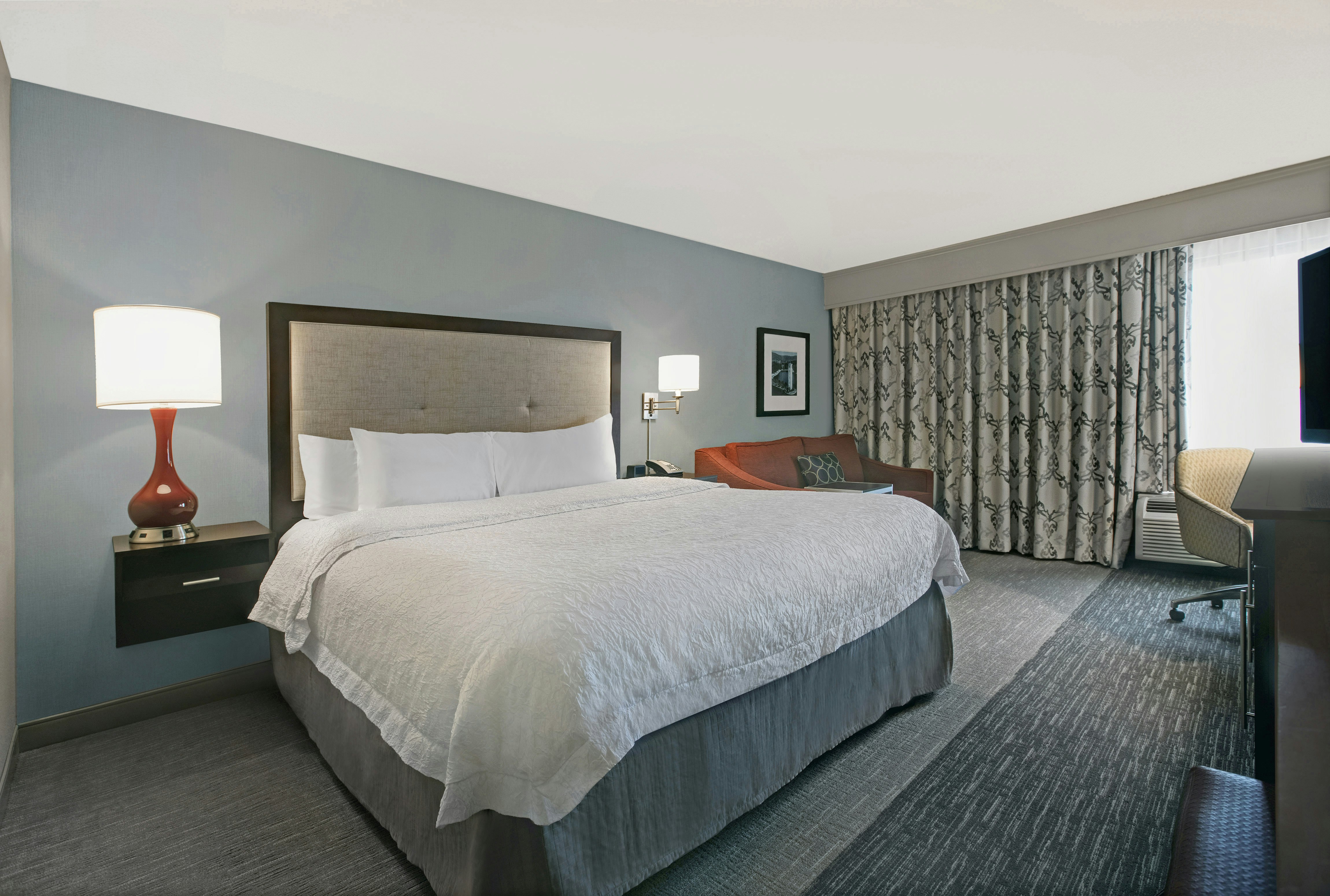 ROOM, KING BED