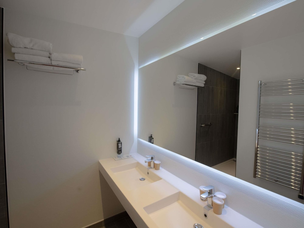 Ibis Paris Canal Saint Martin 65/69