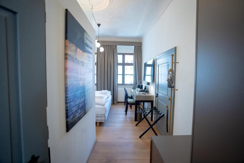 Maxim Suites by Elias Holl 13/42