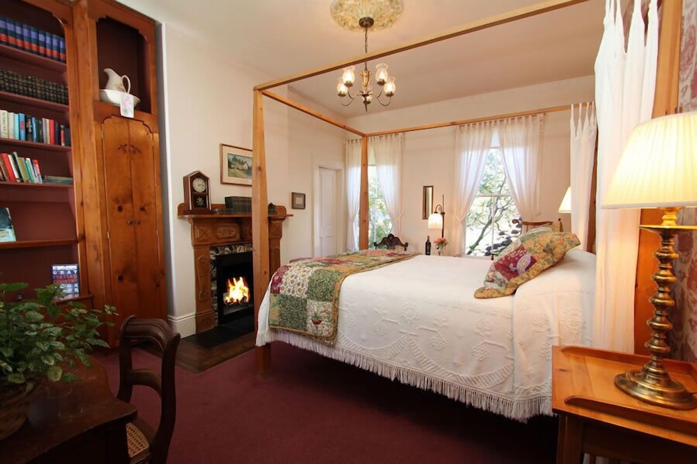 Joshua Grindle Inn 21/64