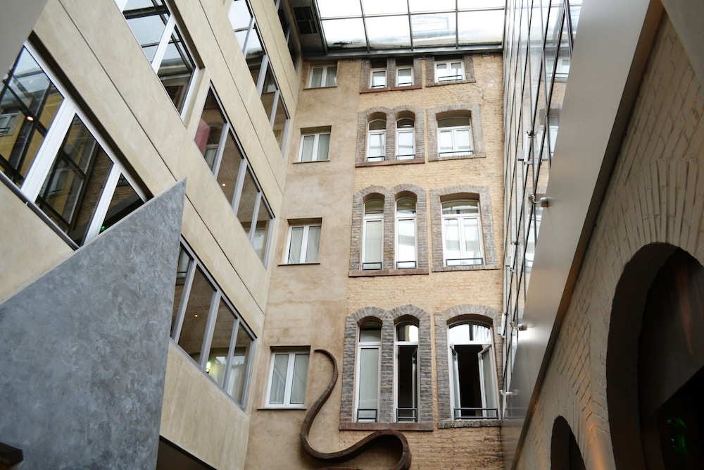 TRIBE Strasbourg Centre Gare 3/57