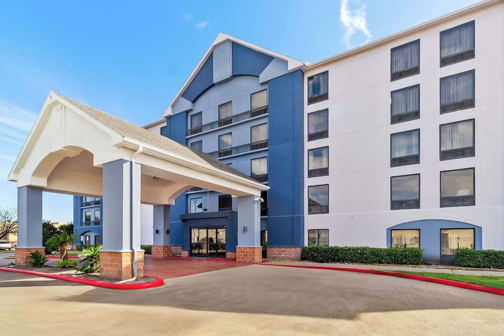 Sonesta Essential NW Houston 54/61