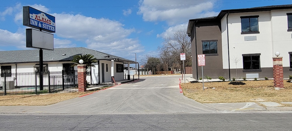 Americas Best Value Inn San Antonio Downtown Riverwalk secondary
