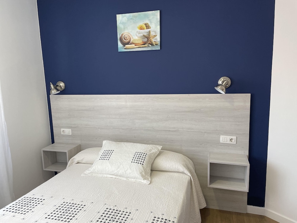 Pension Playa De Sardineiro 9/30