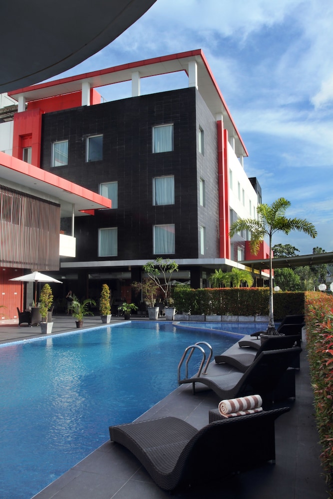 GRAND HATIKA HOTEL 8/59