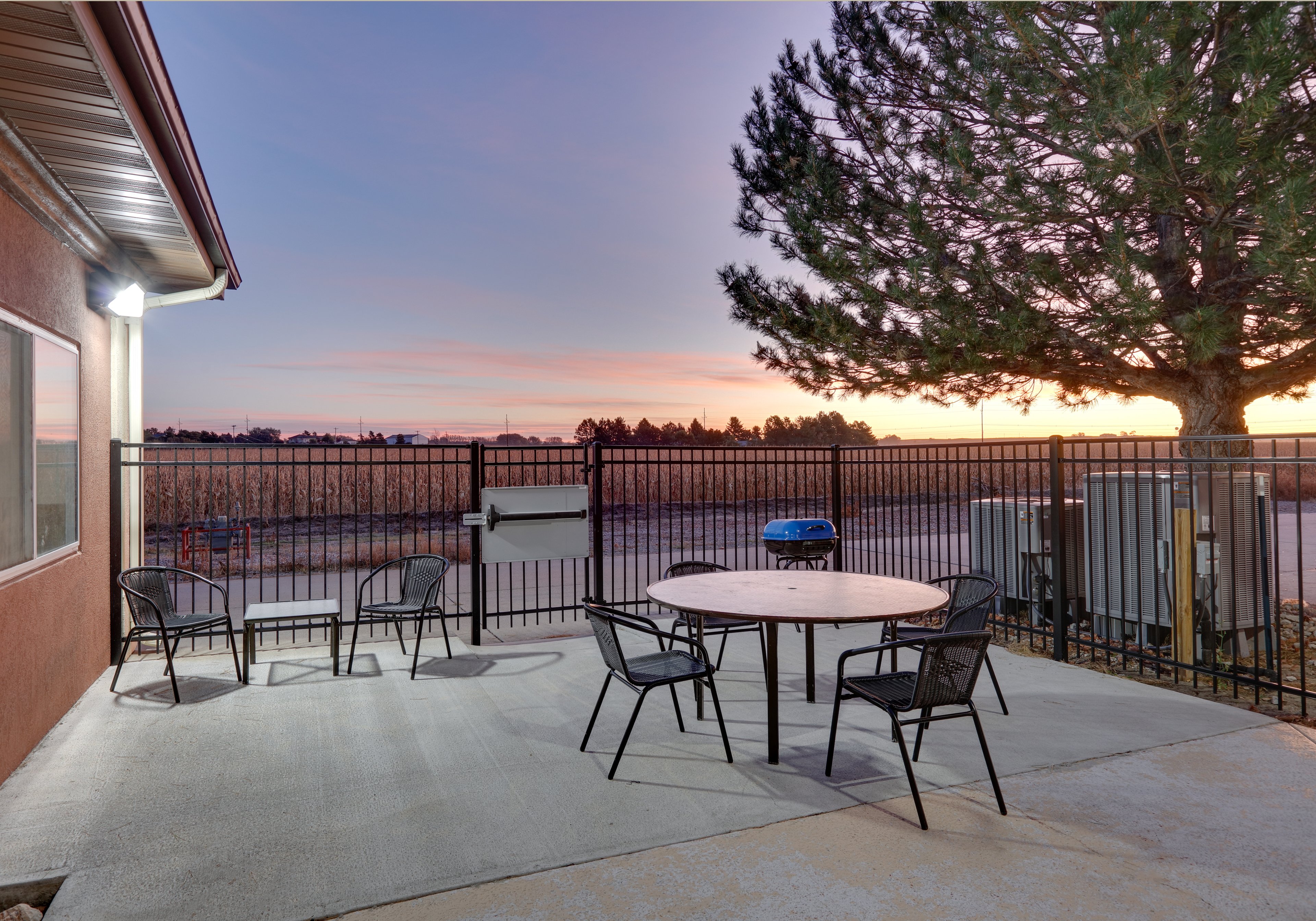 Holiday Inn Express Hotel Suites Scottsbluff Gering 44/57