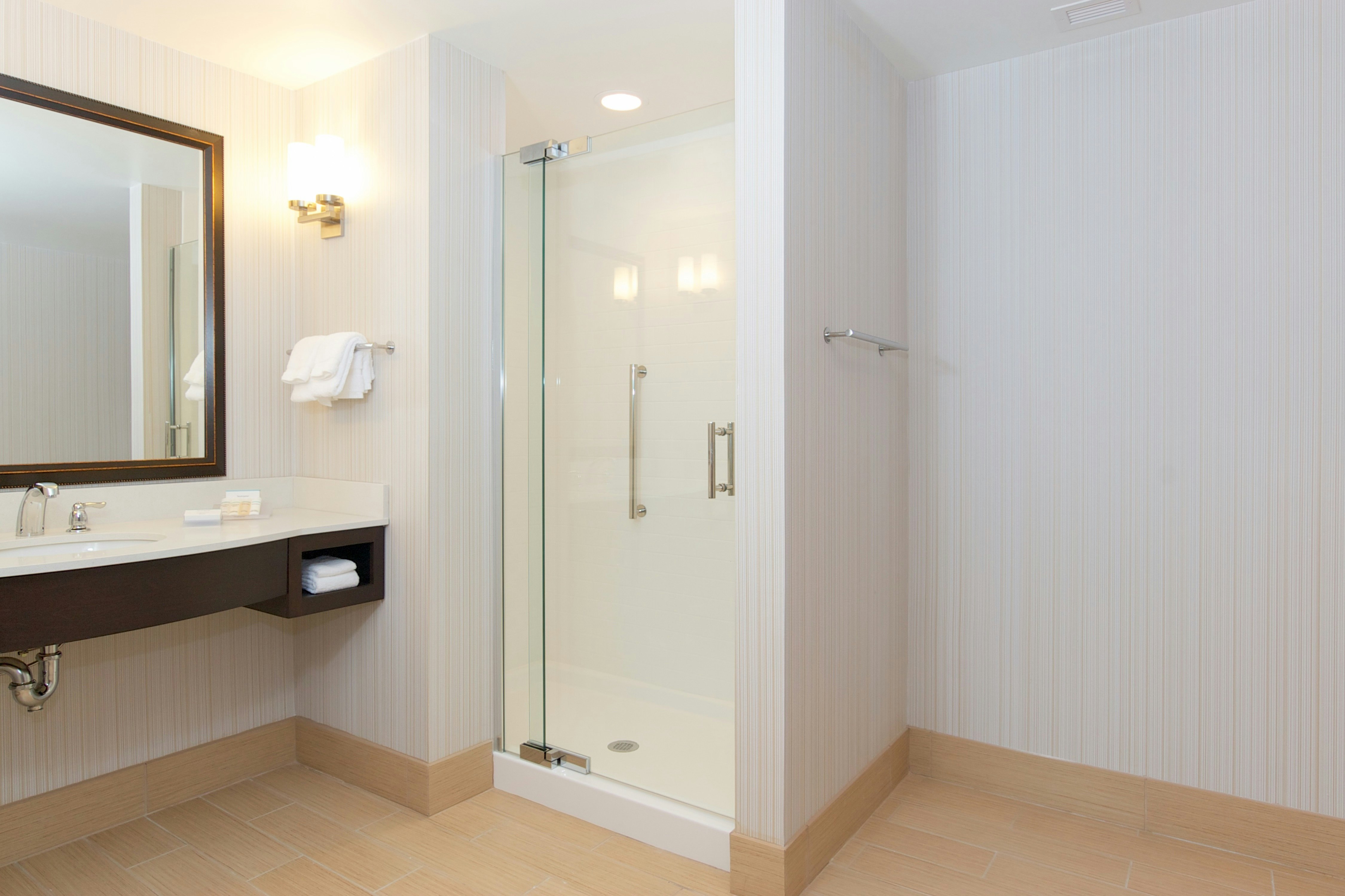 Hilton Garden Inn Burlington Downtown 72/73
