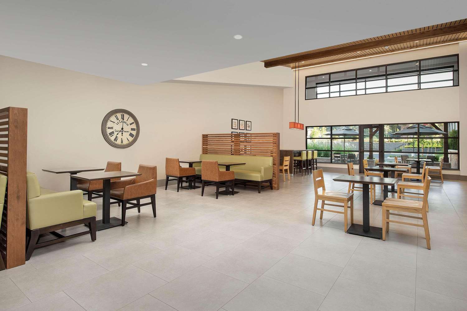 Country Inn & Suites by Radisson Seattle Tacoma International Airport, WA 38/44