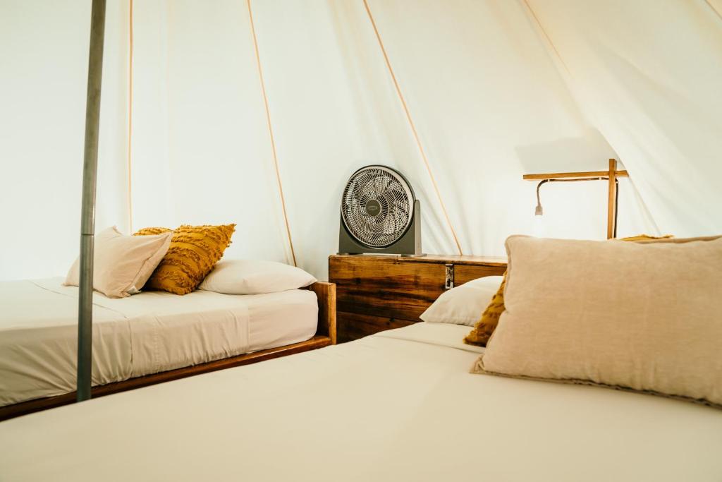 Tent, 2 Double Beds