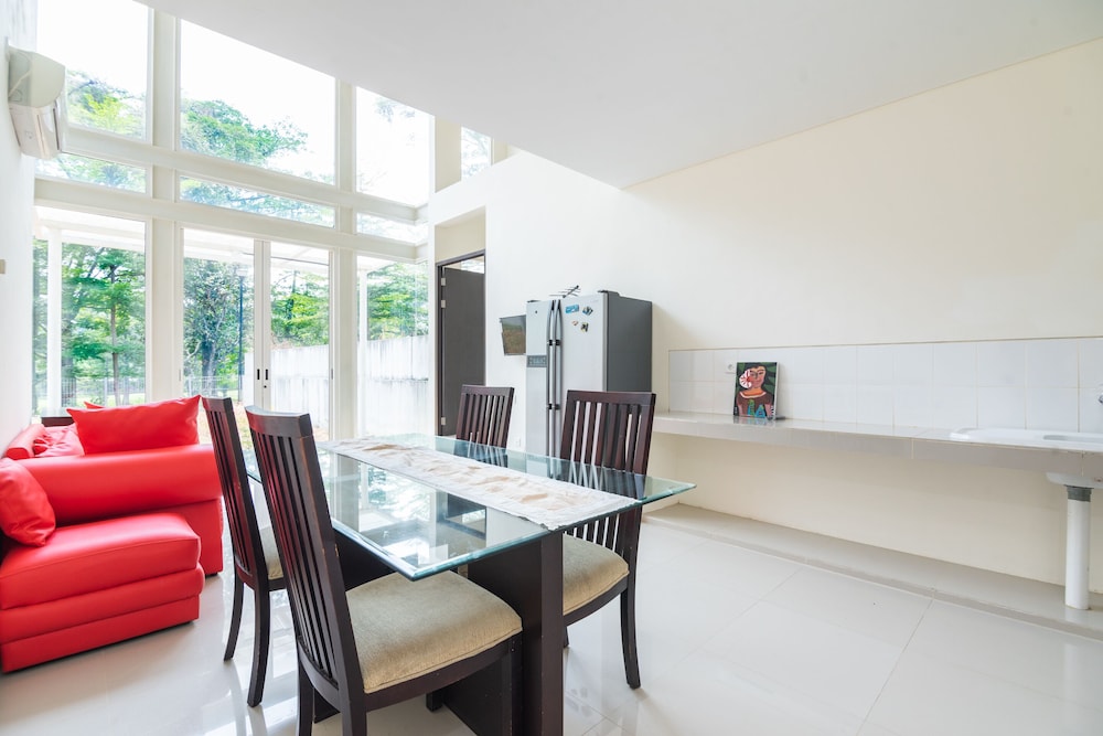 OYO 2001 Taman Dayu Villa Golf View 26/32