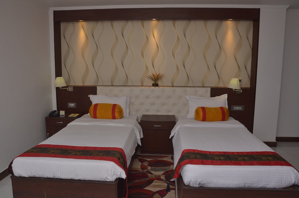 Airport City Hotel 16/35