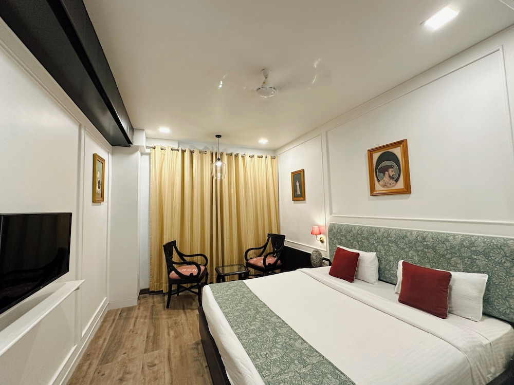 Hotel Atulyaa Taj 16/48