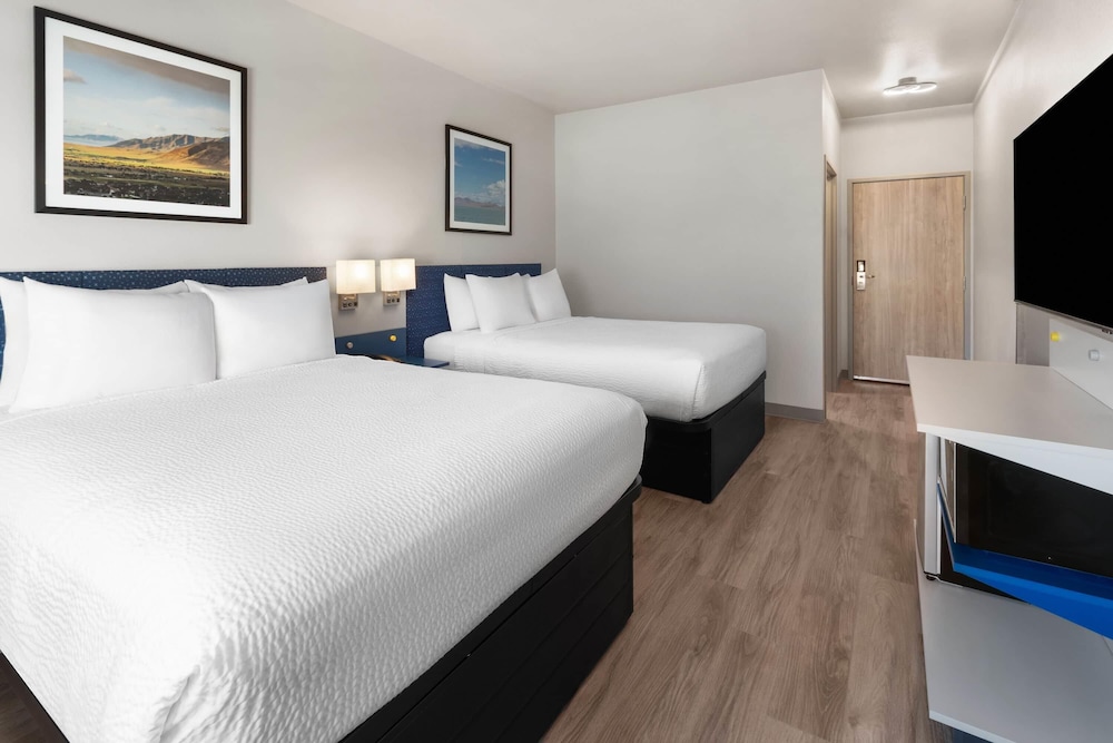 Microtel Inn & Suites by Wyndham Tooele 21/46