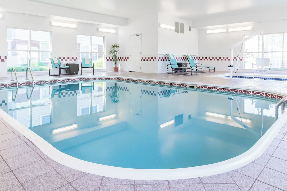 swimming pool spa