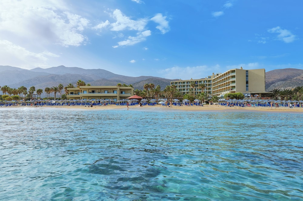 Sirens Beach Hotel 75/77