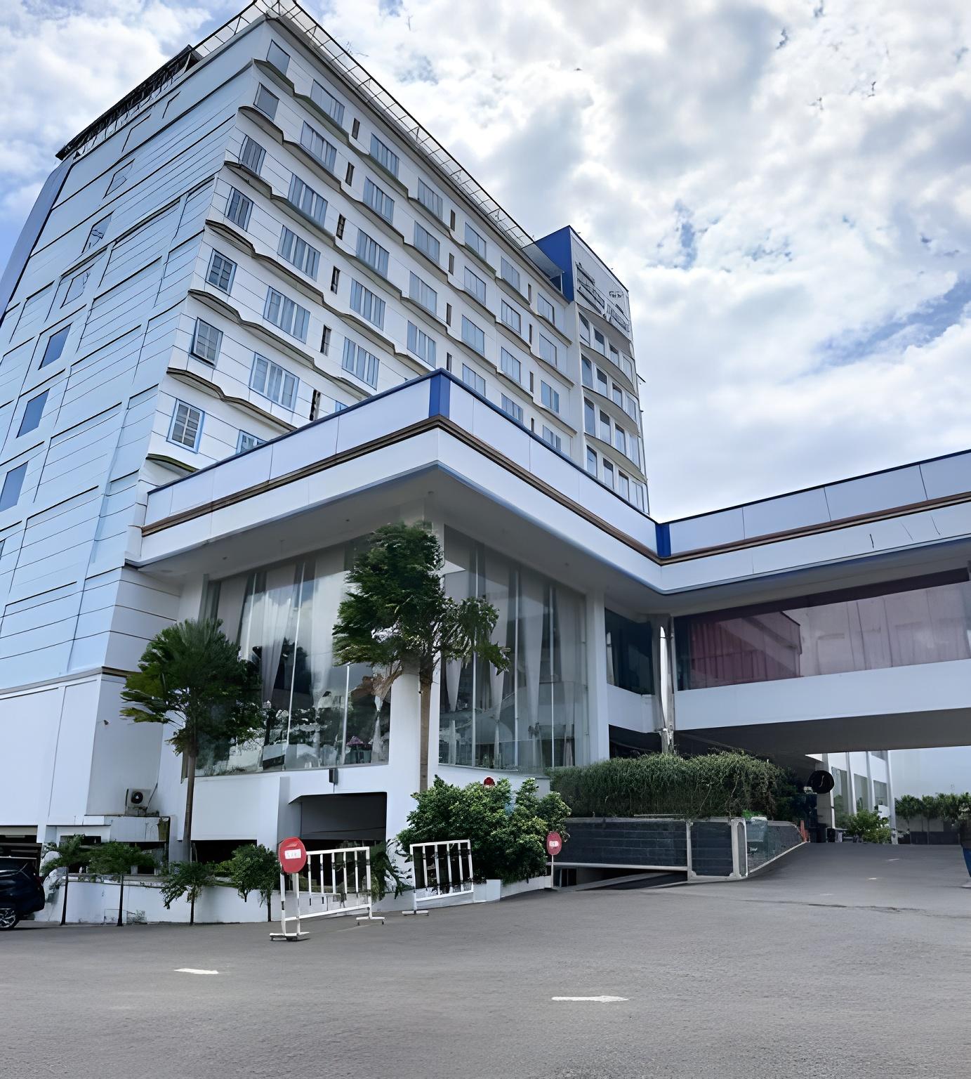 Grand Asrilia Hotel 48/50