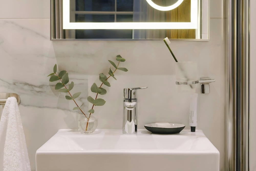 The Voyage Hotel Paddington 44/46