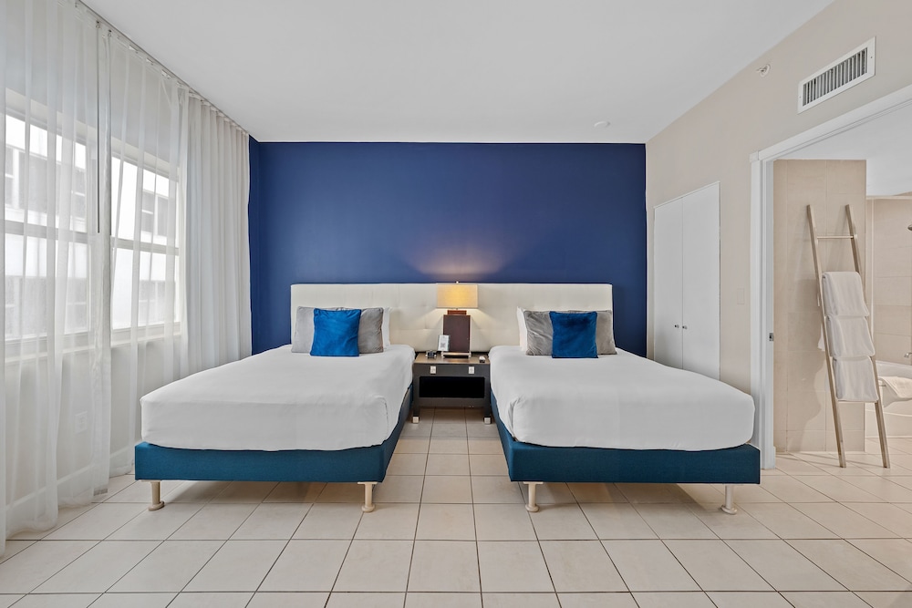 Suite, 2 Double Beds