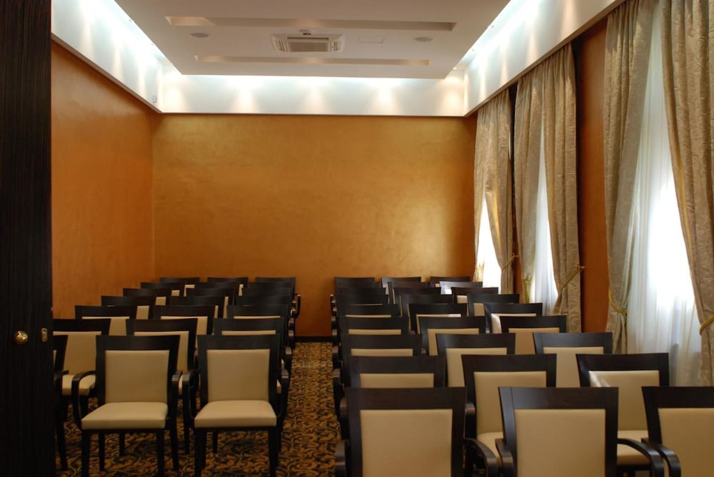 HOTEL HERCEGOVINA 26/34