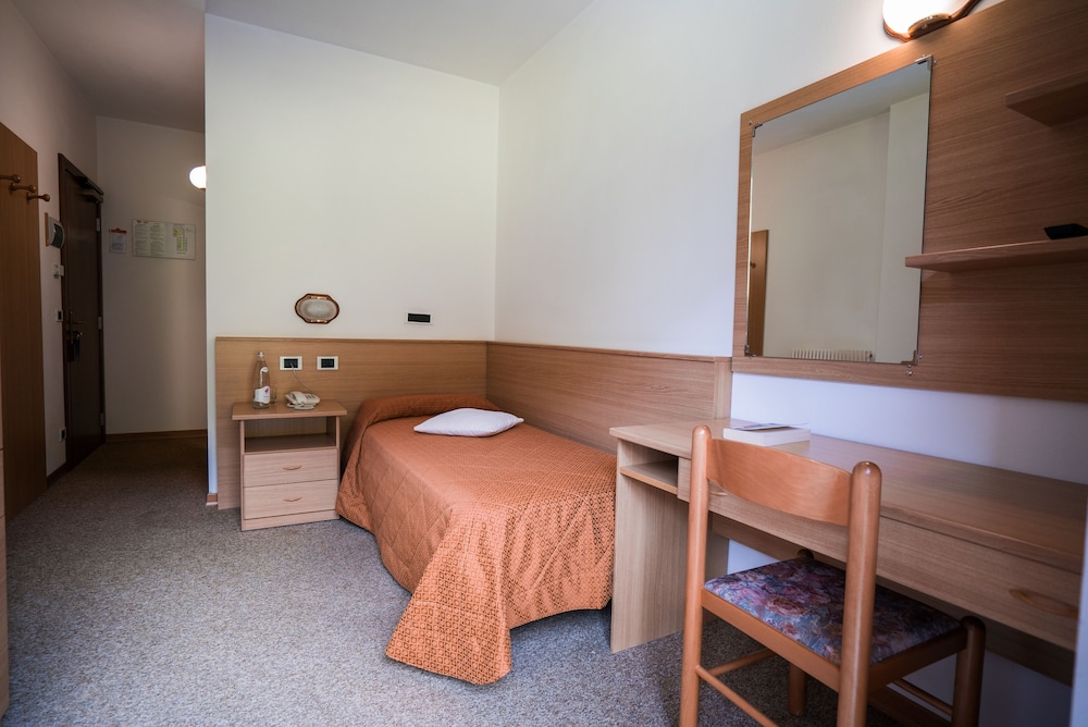 Hotel Rio 24/59