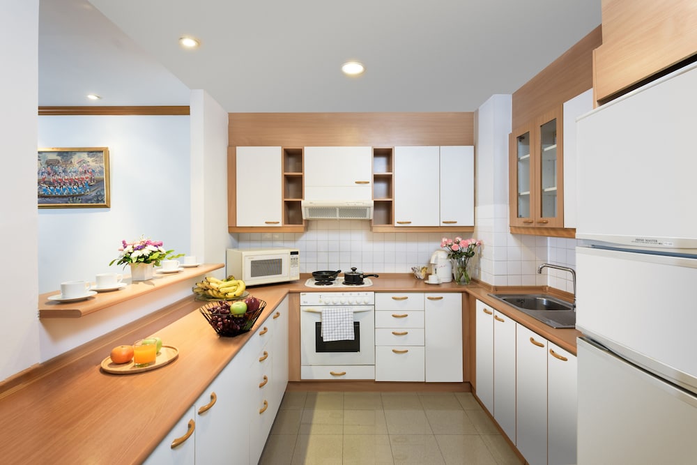 Riverine Place Hotel & Residence 53/72