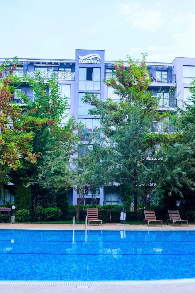 Rainbow 3 Holiday Complex 62/68