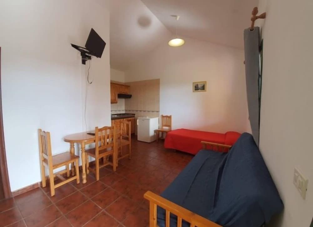 CASAS RURALES AMPARO LAS HAYAS 23/49