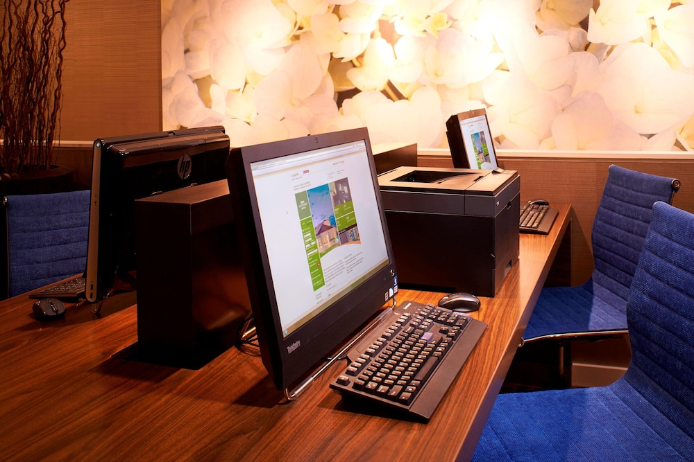 Courtyard by Marriott Dayton South 24/48