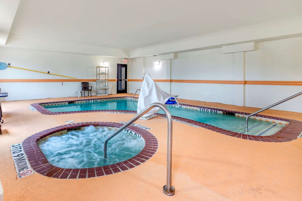 Comfort Inn Near UNT 19/31