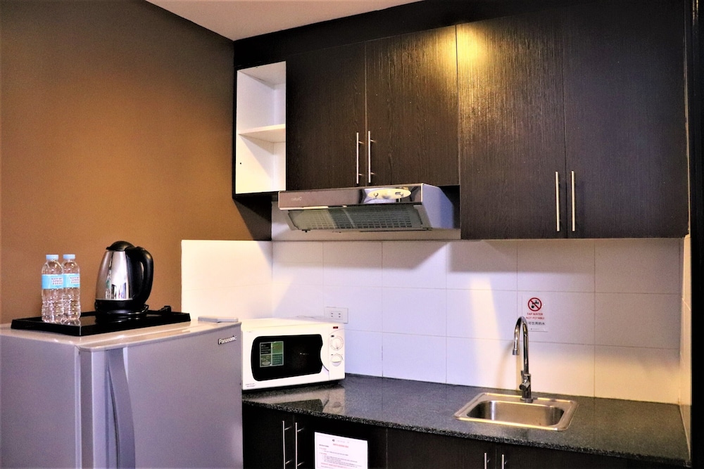 The Studio 18 Residences 36/47