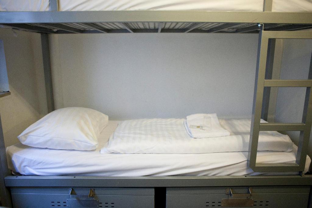 Private, 8 People, 4 Bunk Beds