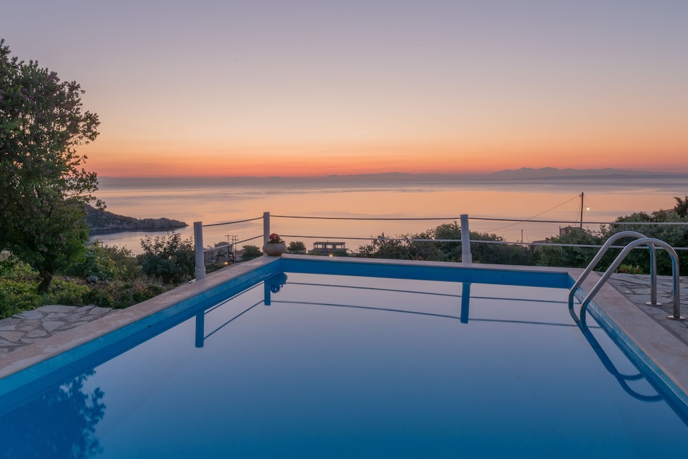 Orfos Villas 27/50