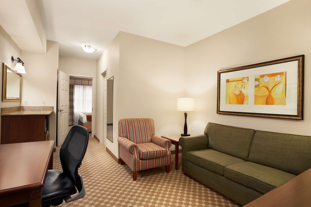 Country Inn & Suites By Radisson Manchester Airport Nh 12/20