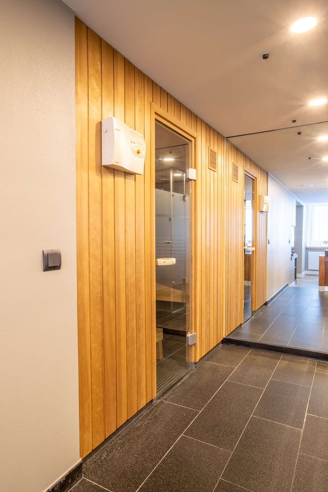 NYX Hotel Erfurt by Leonardo Hotels 34/72