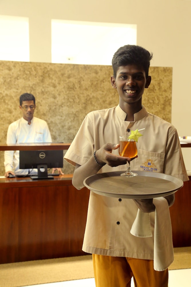 Mount Blue Kandy Hotel And Spa 45/63