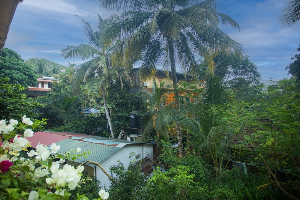 La Villa Guest House 43/50