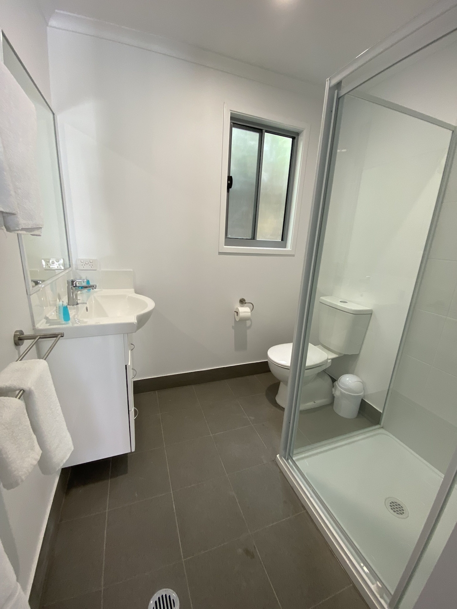 2 Bedrooms, Deluxe, Villa, 1 Queen and 2 Bunk Beds, Pool View, Pool Side, Nobby Beach Holiday Village 2/3