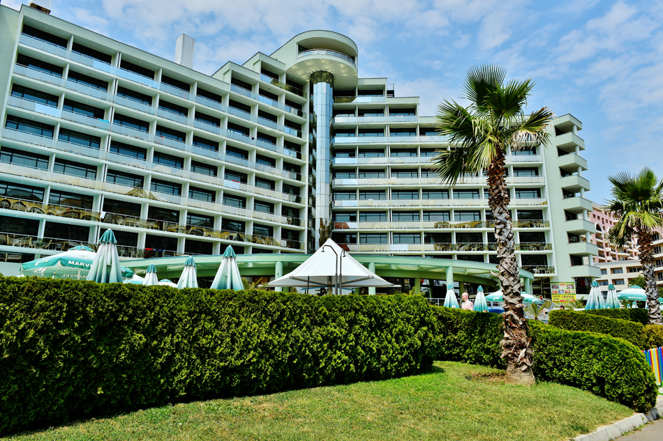 Marvel Hotel 47/49