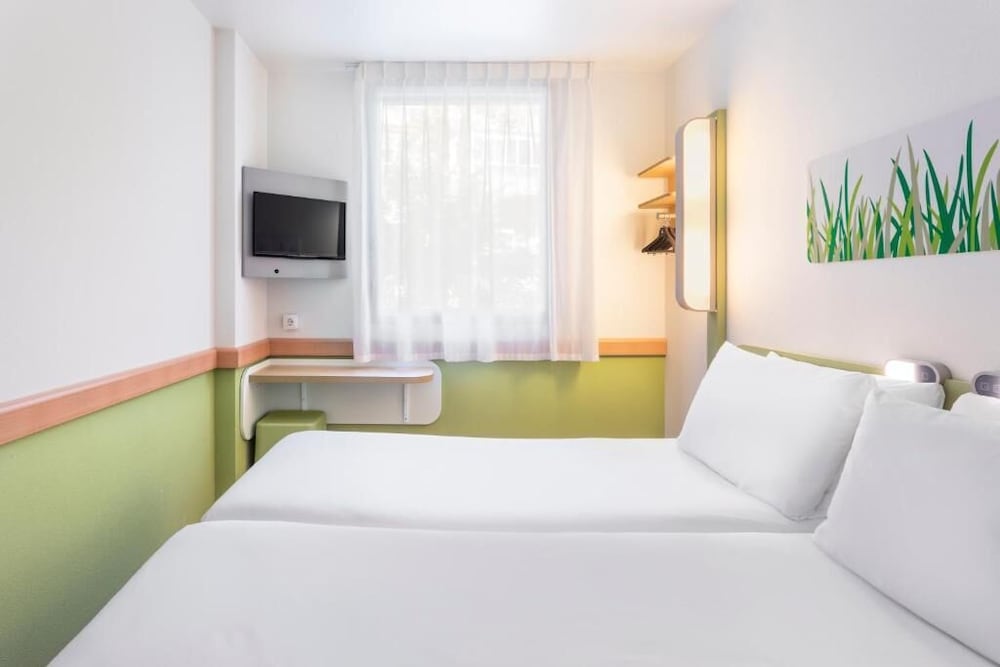 Room at B&B Hotel Zaragoza Plaza Mozart, ZARAGOZA