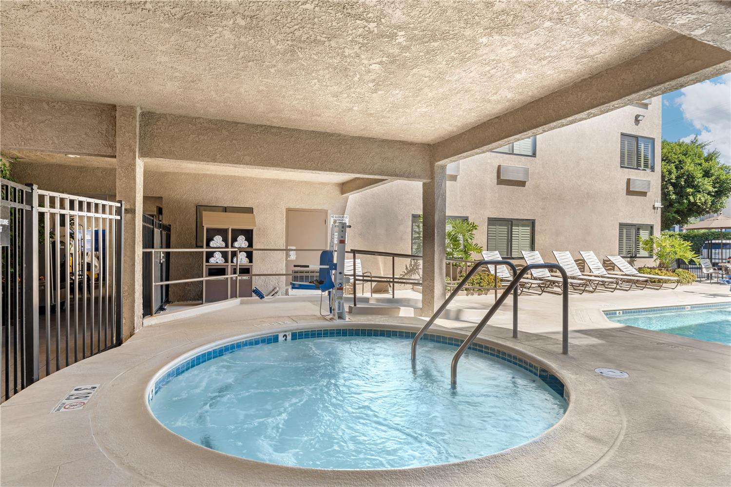 Best Western Plus Park Place Inn - Mini Suites 9/21