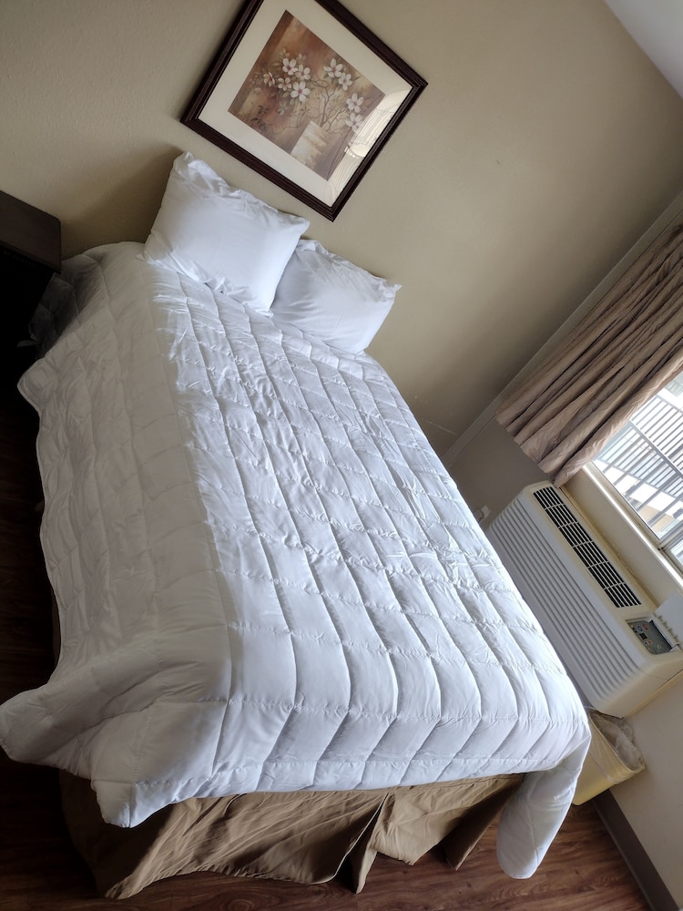 Capital O Hotel Richmond Hill/Savannah area I-95 25/48