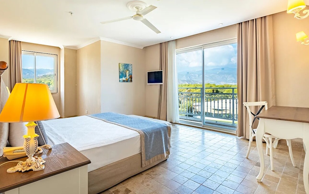 Andriake Beach Club Hotel 10/50