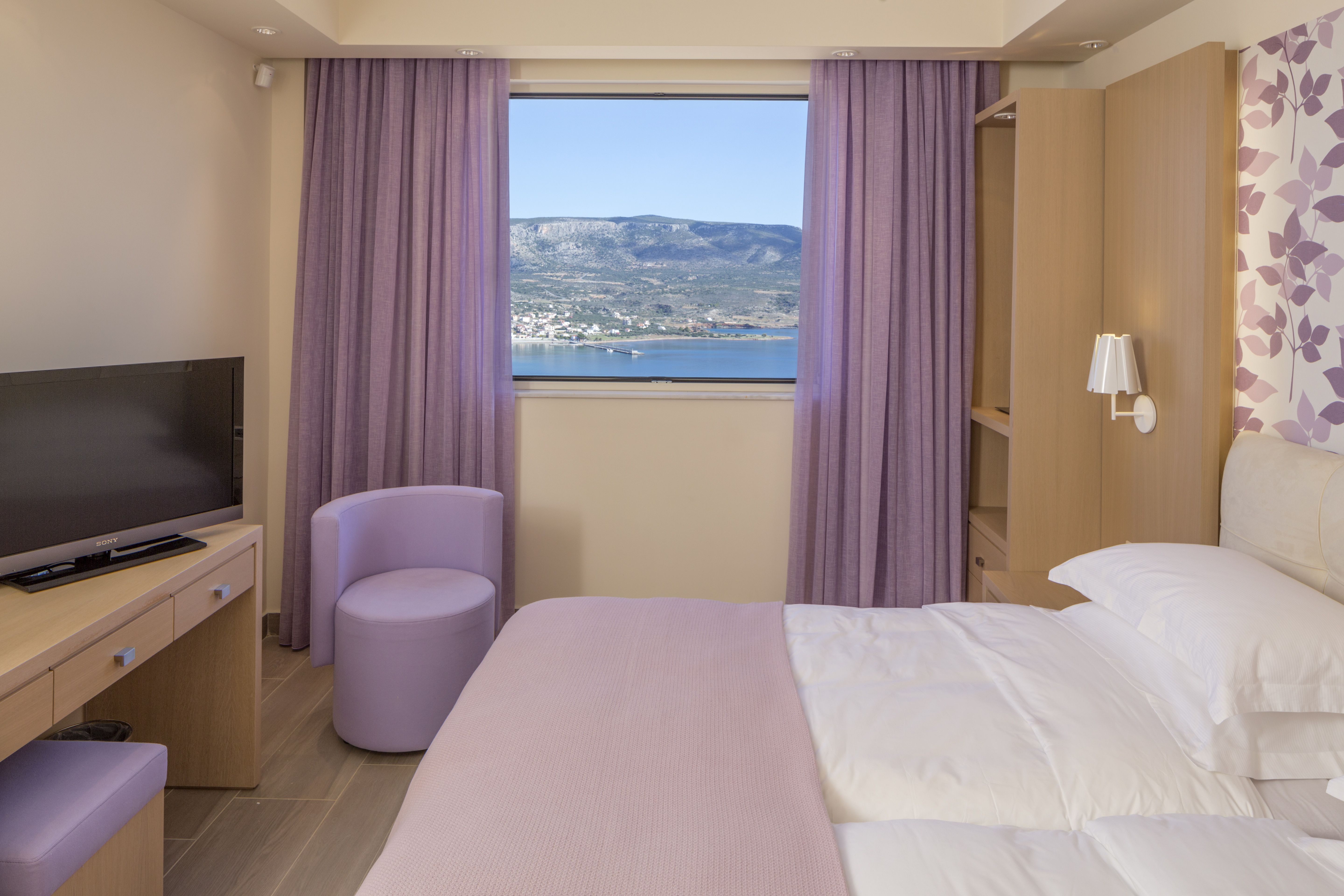Grand, Suite, Lateral Side Sea View