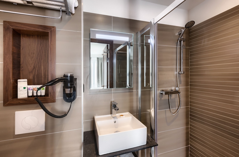 Hotel Le Trente Batignolles 23/48