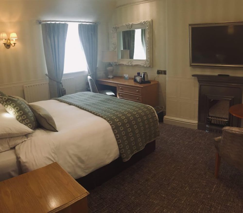 Royal Oak Hotel 8/49