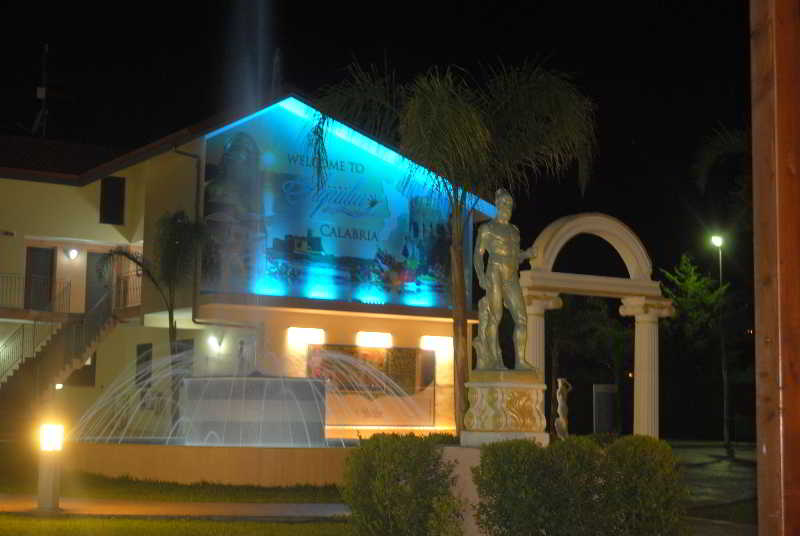 Club Esse Aquilia Beach Village 48/52