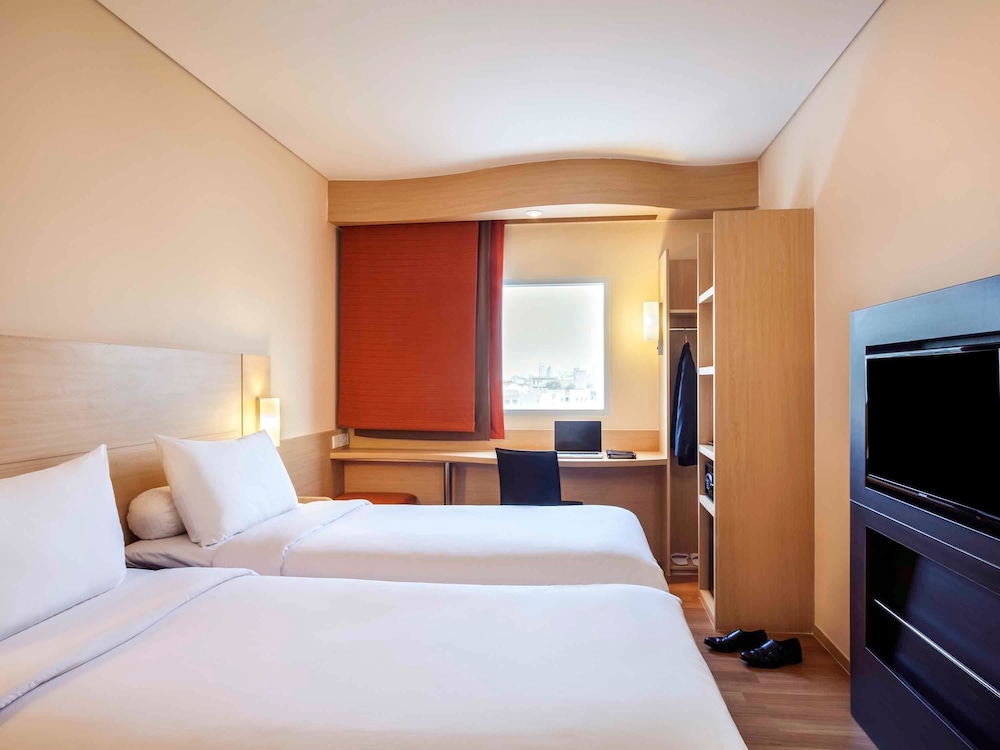 Ibis Jakarta Harmoni 9/56