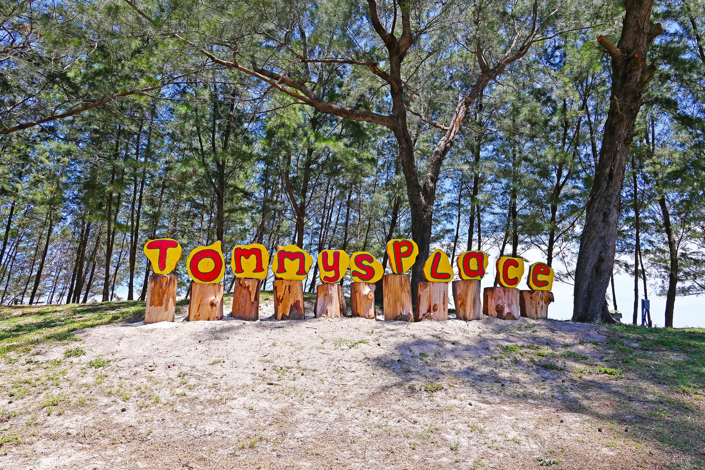 Tommys Place Tip Of Borneo 22/24