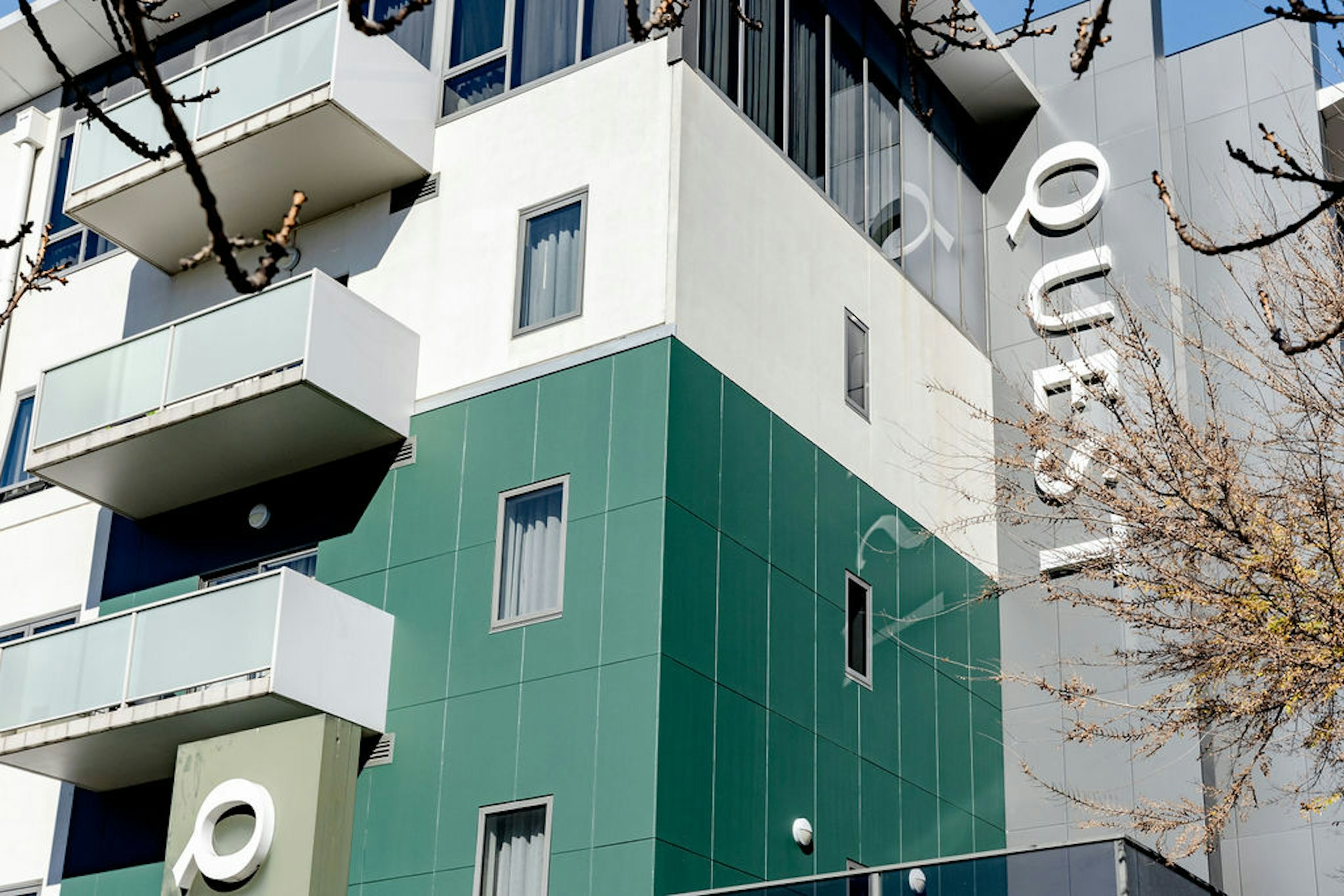 Quest Albury 2/41